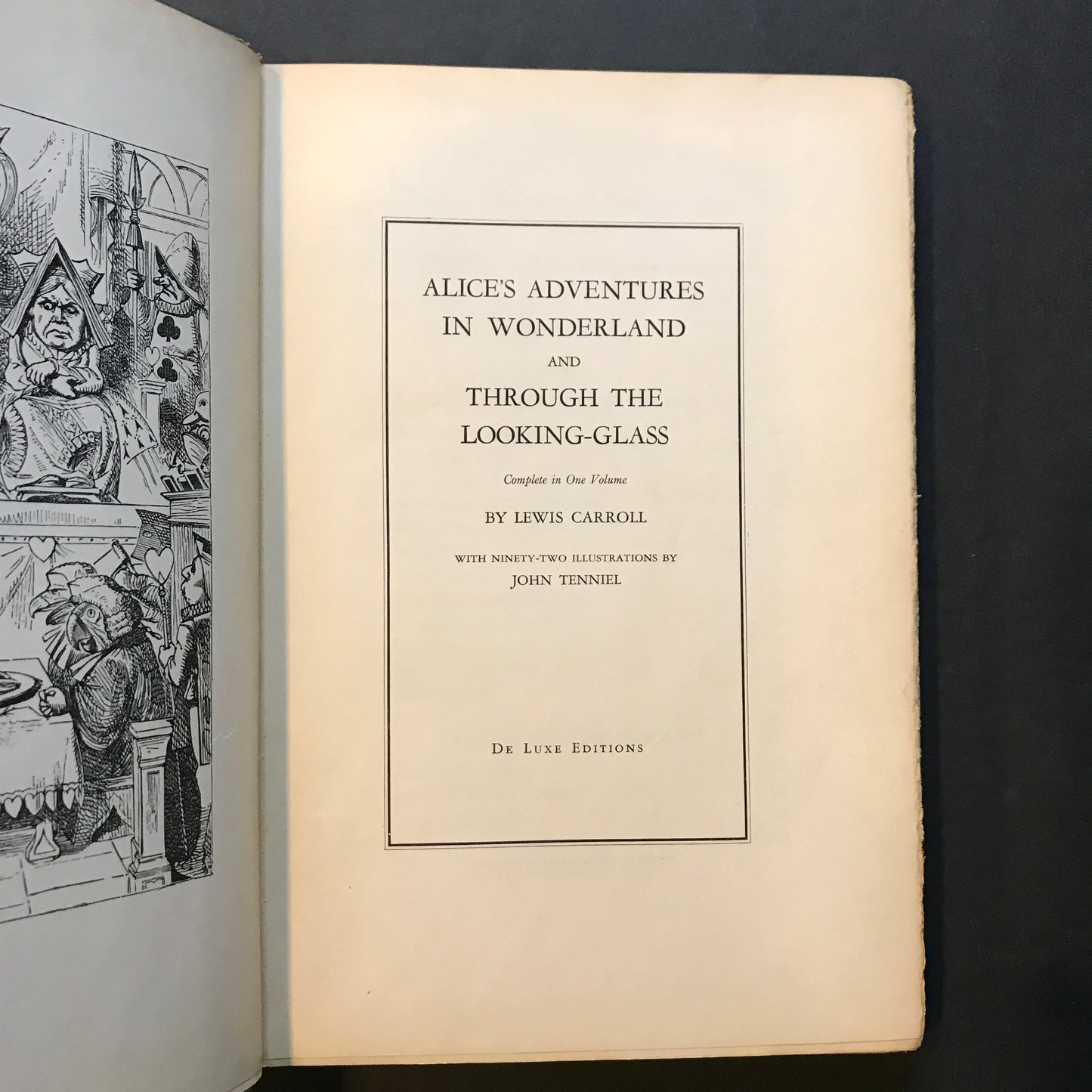 Alice's Adventures in Wonderland and Through the Looking Glass - Lewis Carroll - 1930