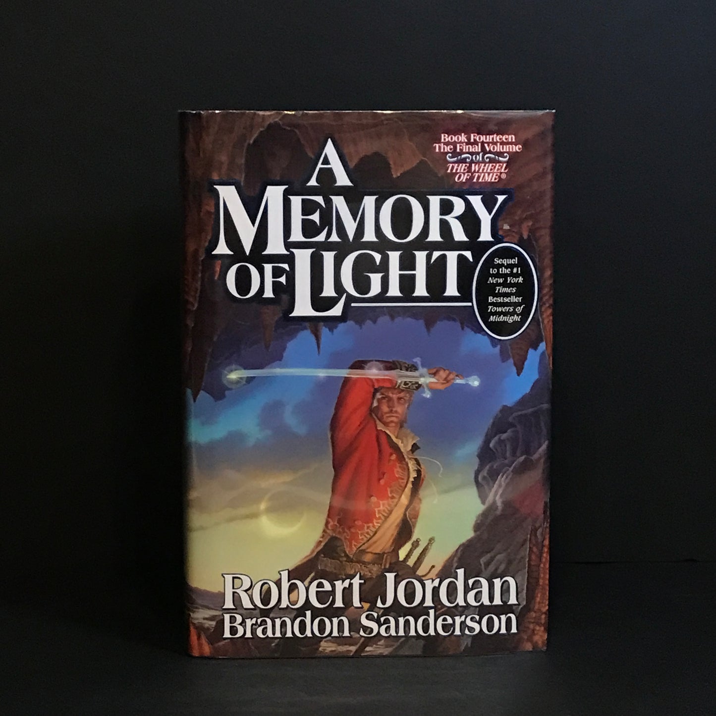 A Memory of Light - Robert Jordan and Brandon Sanderson - 1st Edition - 2013