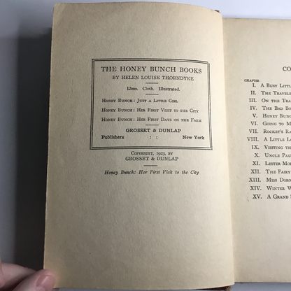 Honey Bunch: Her First Visit to the City - Helen Louise Thorndyke - 1923