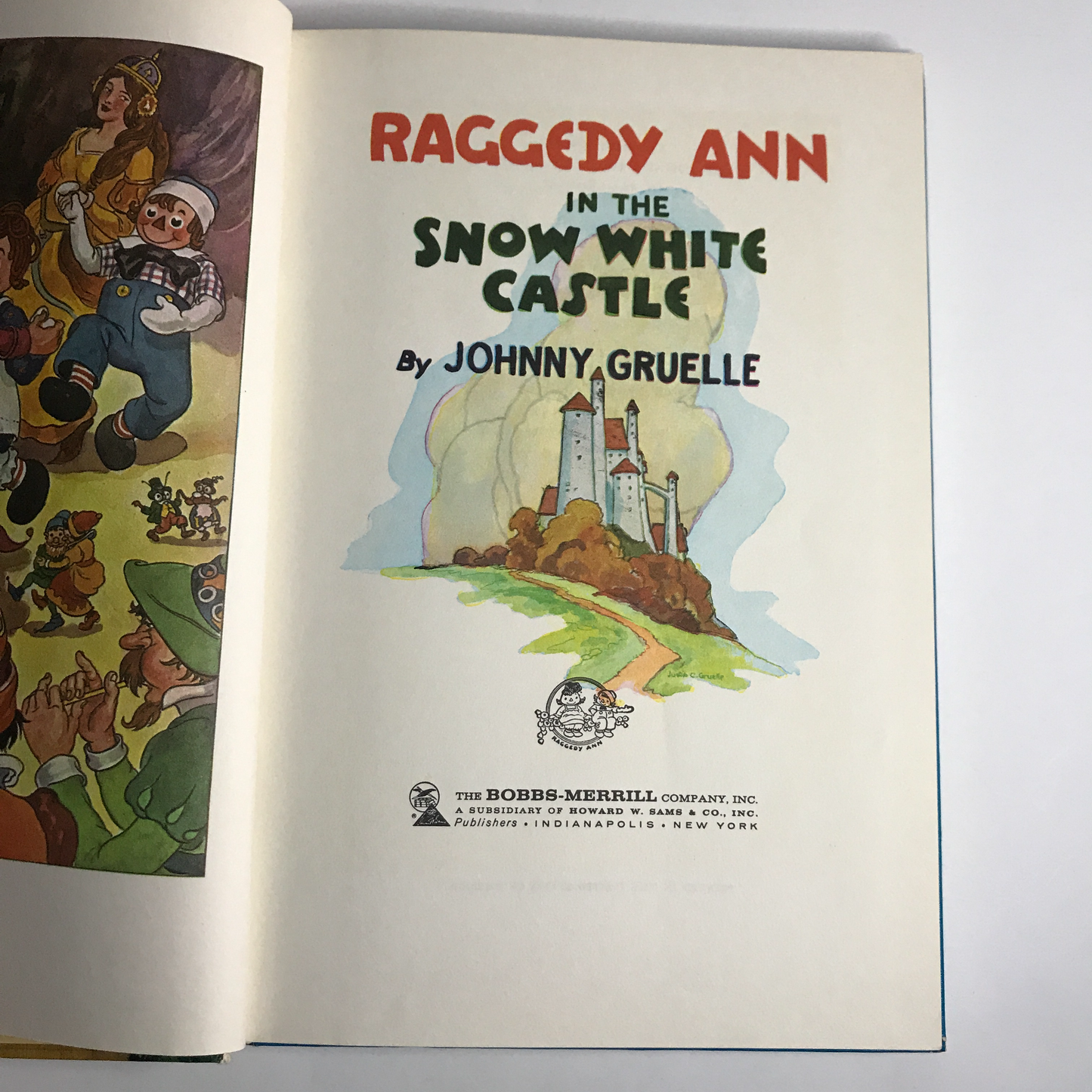 Raggedy Ann in the Snow Castle - Johnny Gruelle - 1960