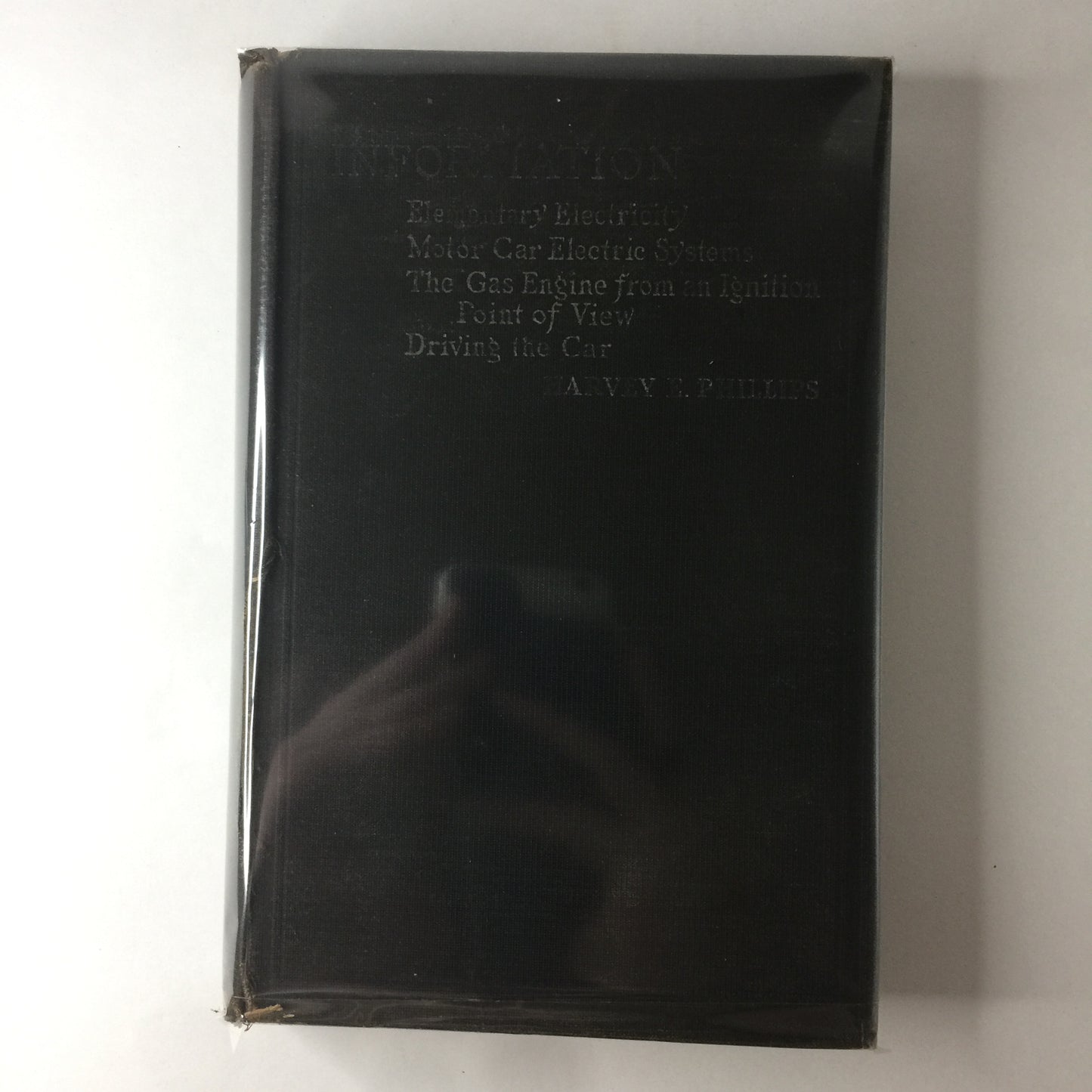 Information: Elementary Electricity, Motor Car Electric Systems, etc. - Harvey E. Phillips - 1919