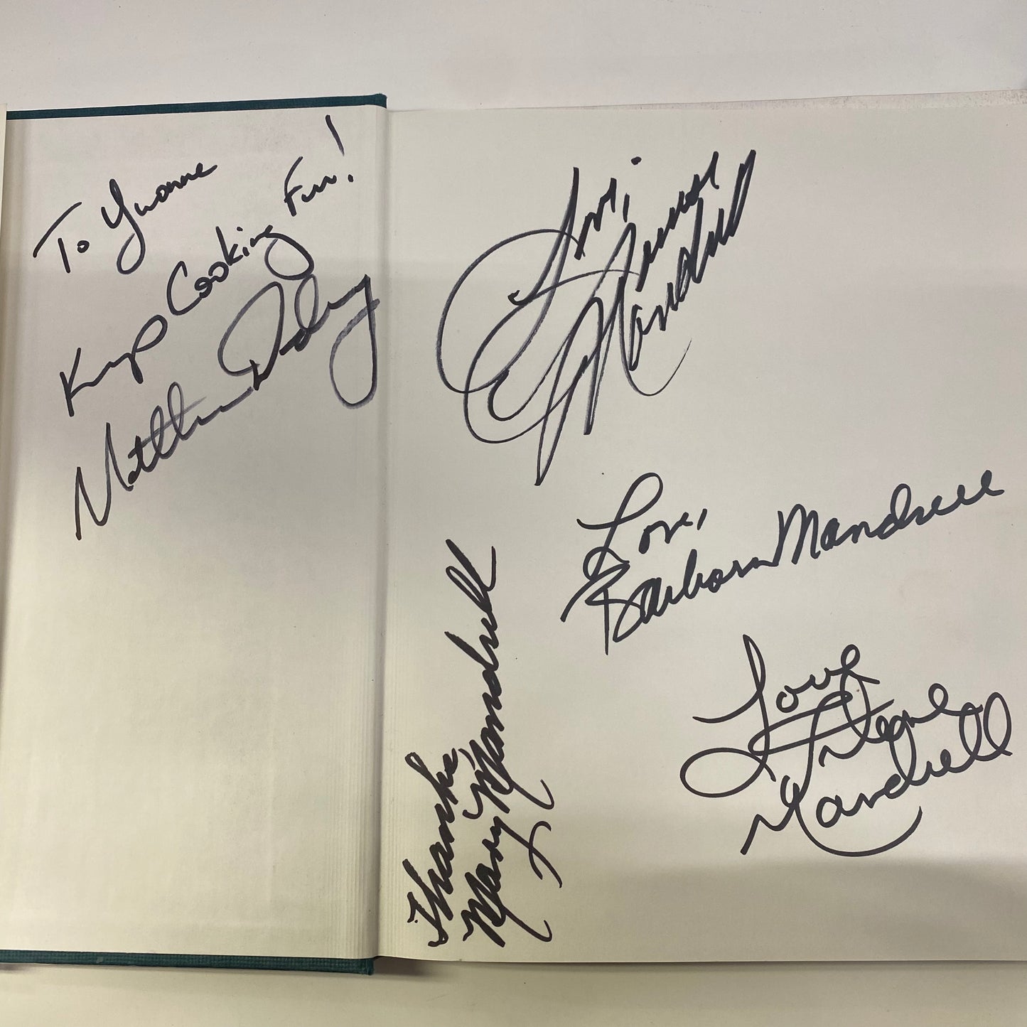 The Mandrell Family Cook Book - Matthew Dudney with Barbara, Louise, Irene, and Mary Mandrell - Signed - Damaged Binding - 1999