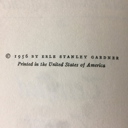 The Case of the Terrified Typist - Erle Stanley Gardner - 1956