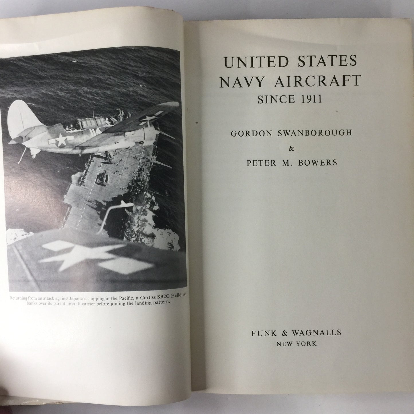 United States Navy Aircraft since 1911 - Gordon Swanborough and Peter M. Bowers - 1968