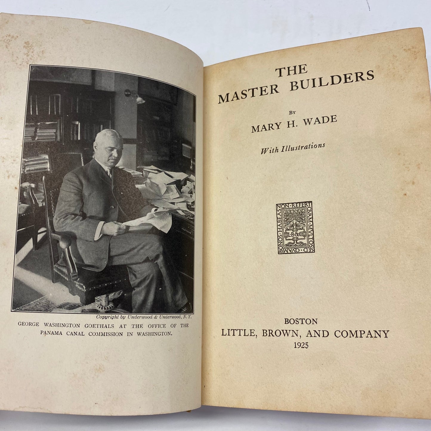 The Master Builders - Mary H. Wade - 1925