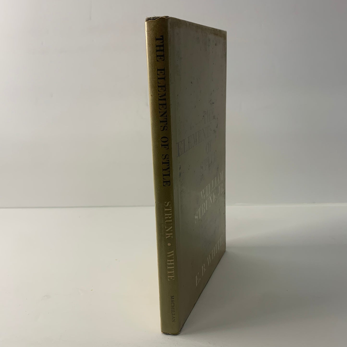 The Elements of Style - William Strunk Jr. and E. B. White - 7th Print - 1960