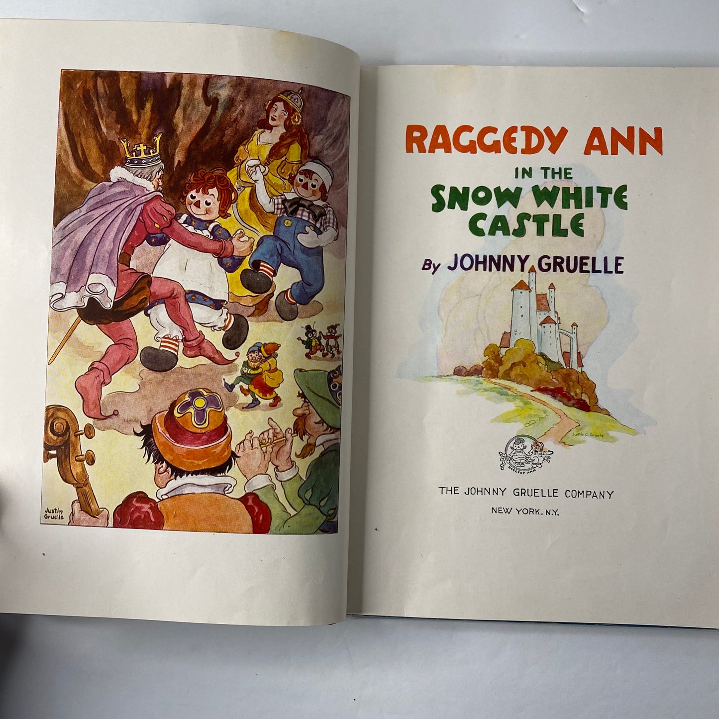 Raggedy Ann in the Snow White Castle - Johnny Gruelle - Apparent 1st Edition - 1946