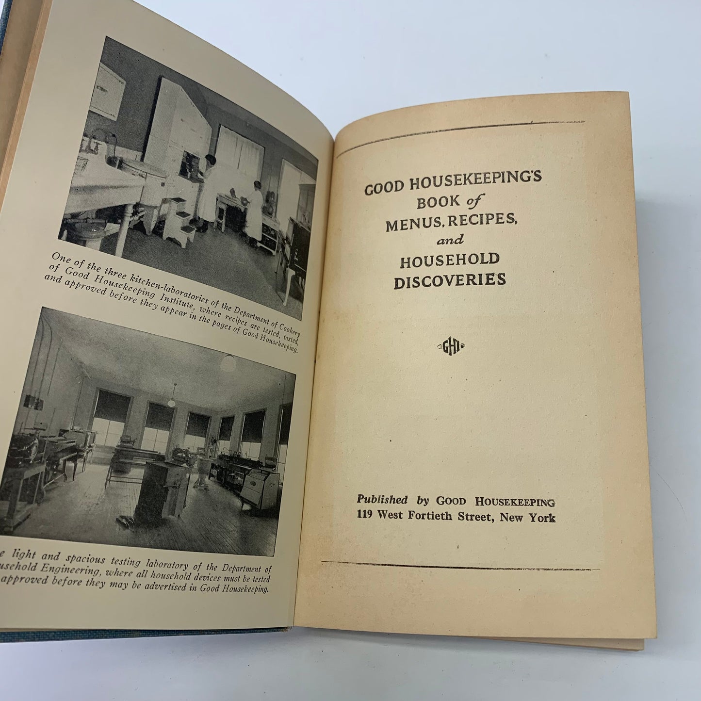 Good Housekeeping Book of Menus, Recipes, and Household Discoveries - Various - New Edition - 1925