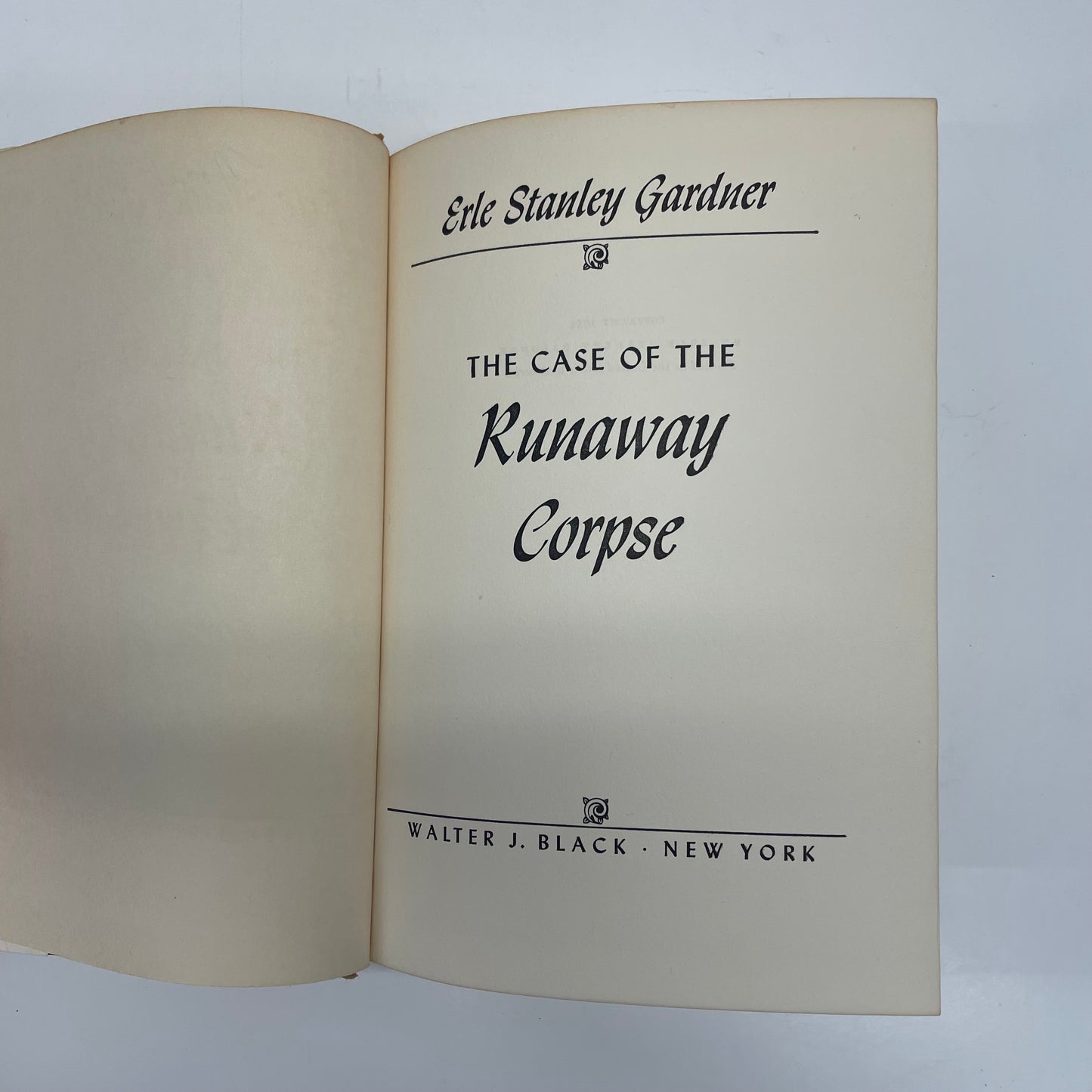 The Case of the Runaway Corpse - Erle Stanley Gardner - Book Club Edition - 1954