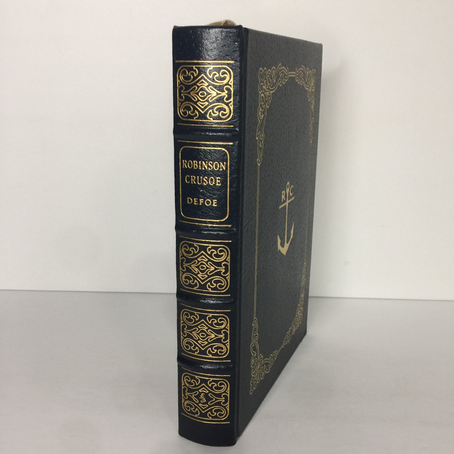 Robinson Crusoe - Daniel Defoe - Easton Press - Collectors Edition - 1976