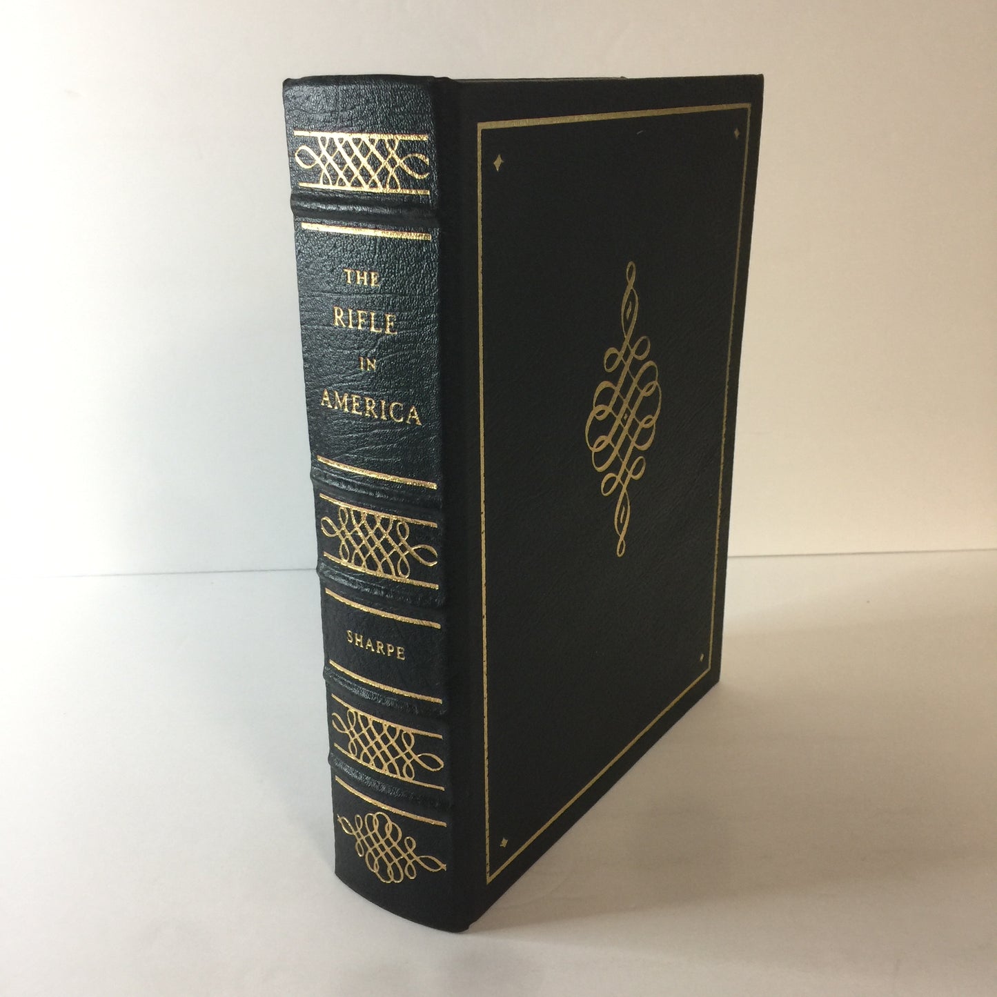 The Rifle in America - Philip Sharpe - 1st Edition - 1995