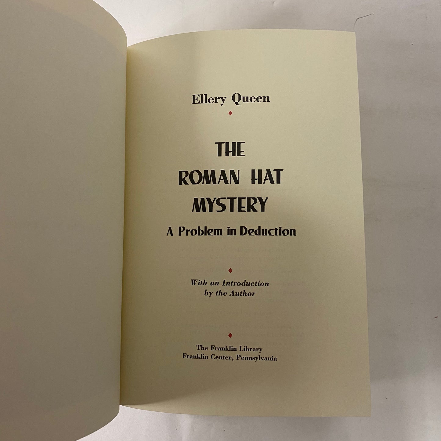 The Roman Hat Mystery - Ellery Queen - Franklin Library - 1989