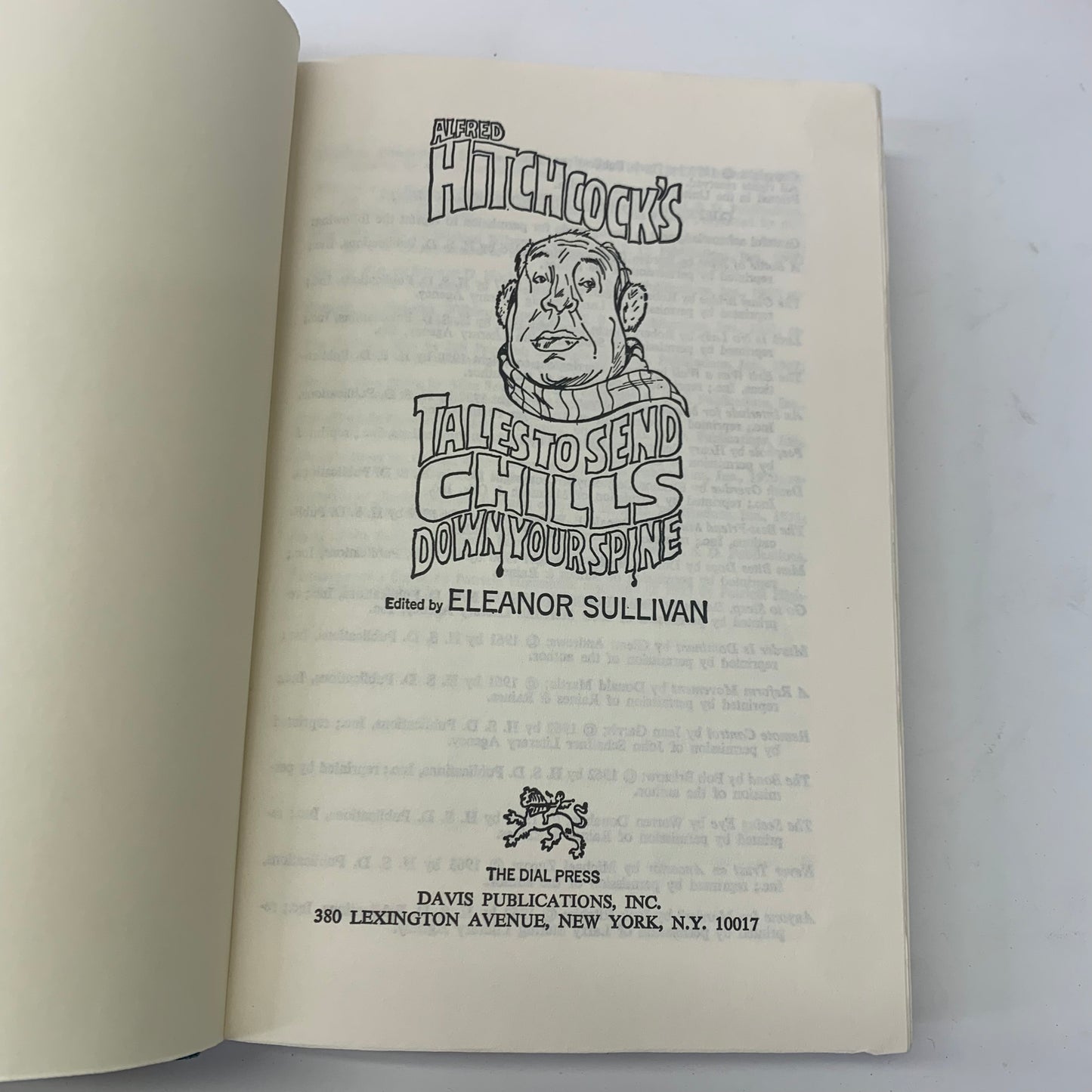 Alfred Hitchcock’s Tales to Send Chills Down Your Spine - Various - 1st Edition - Book Club Edition - 1979