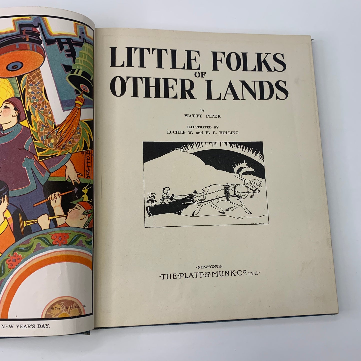 Little Folks and Other Lands - Watty Piper - 1943