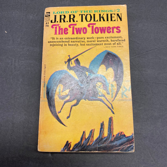 The Two Towers - J. R. R. Tolkien - Ace “Pirate” Edition - Unauthorized Print - 1965