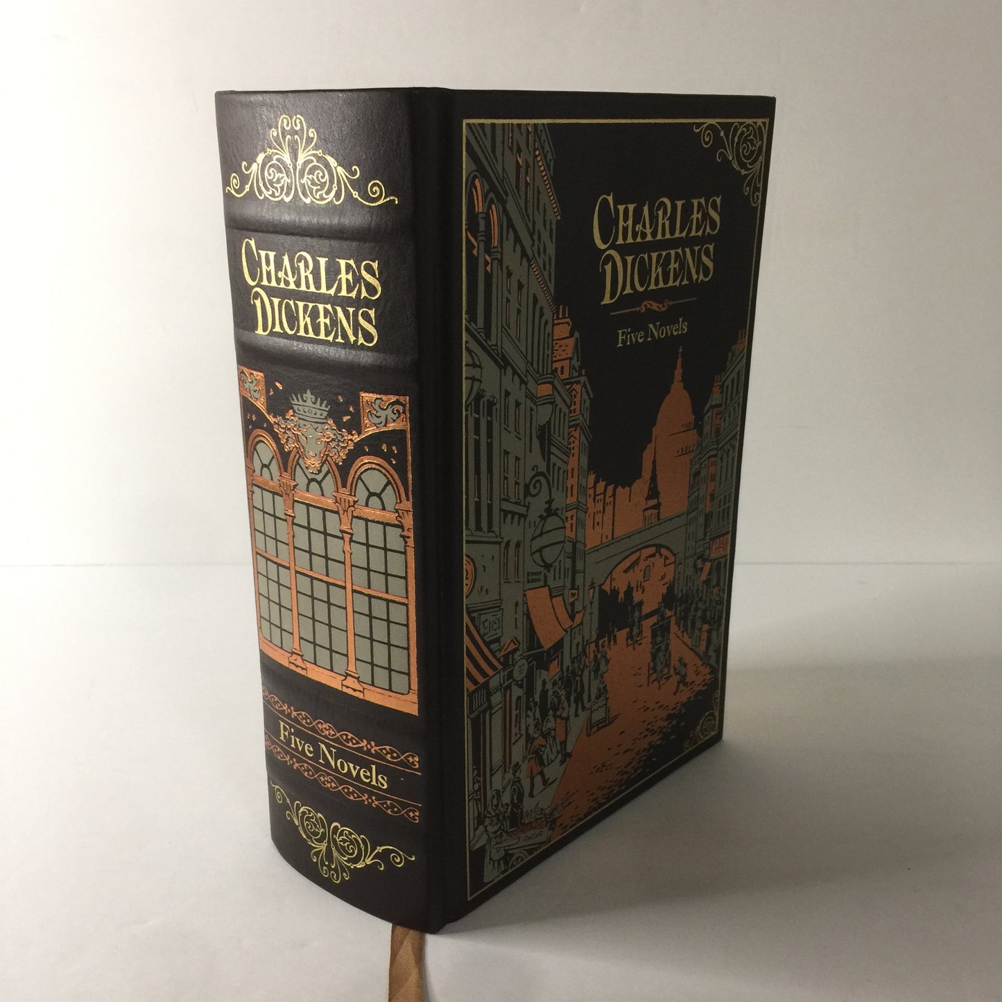 Charles Dickens: Five Novels - Charles Dickens - 2010