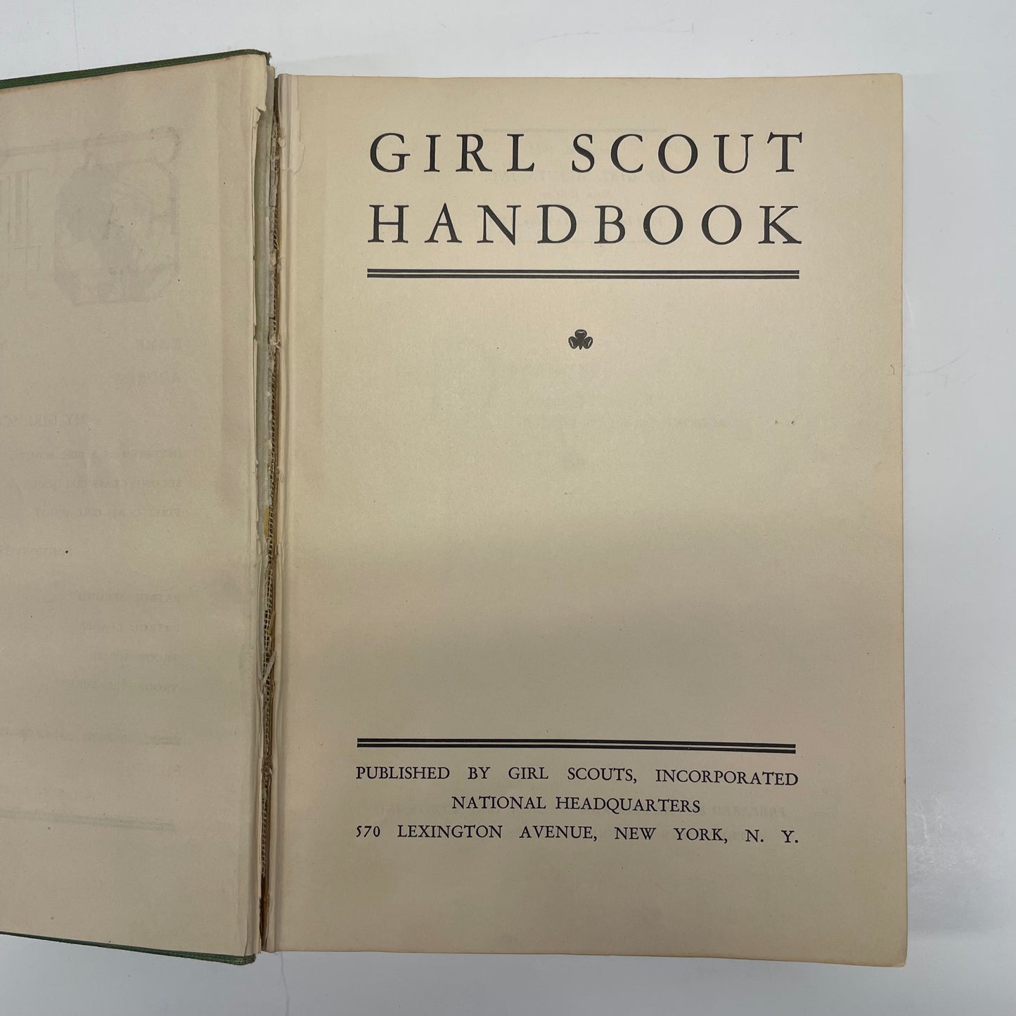 Girl Scout Handbook - Girl Scouts, Inc. - First Thus - 1933