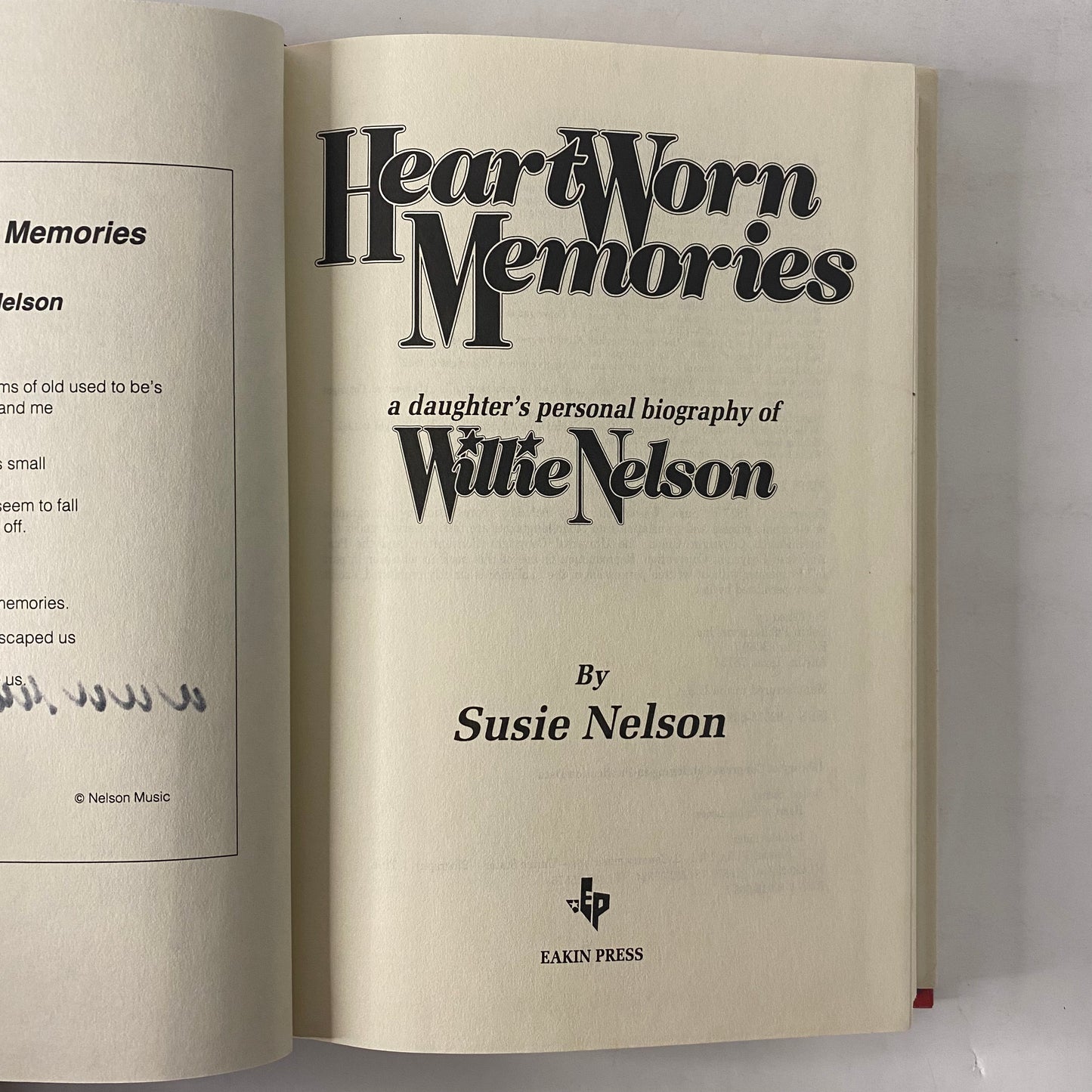 Heart Worn Memories - Susie Nelson - Signed - 1987