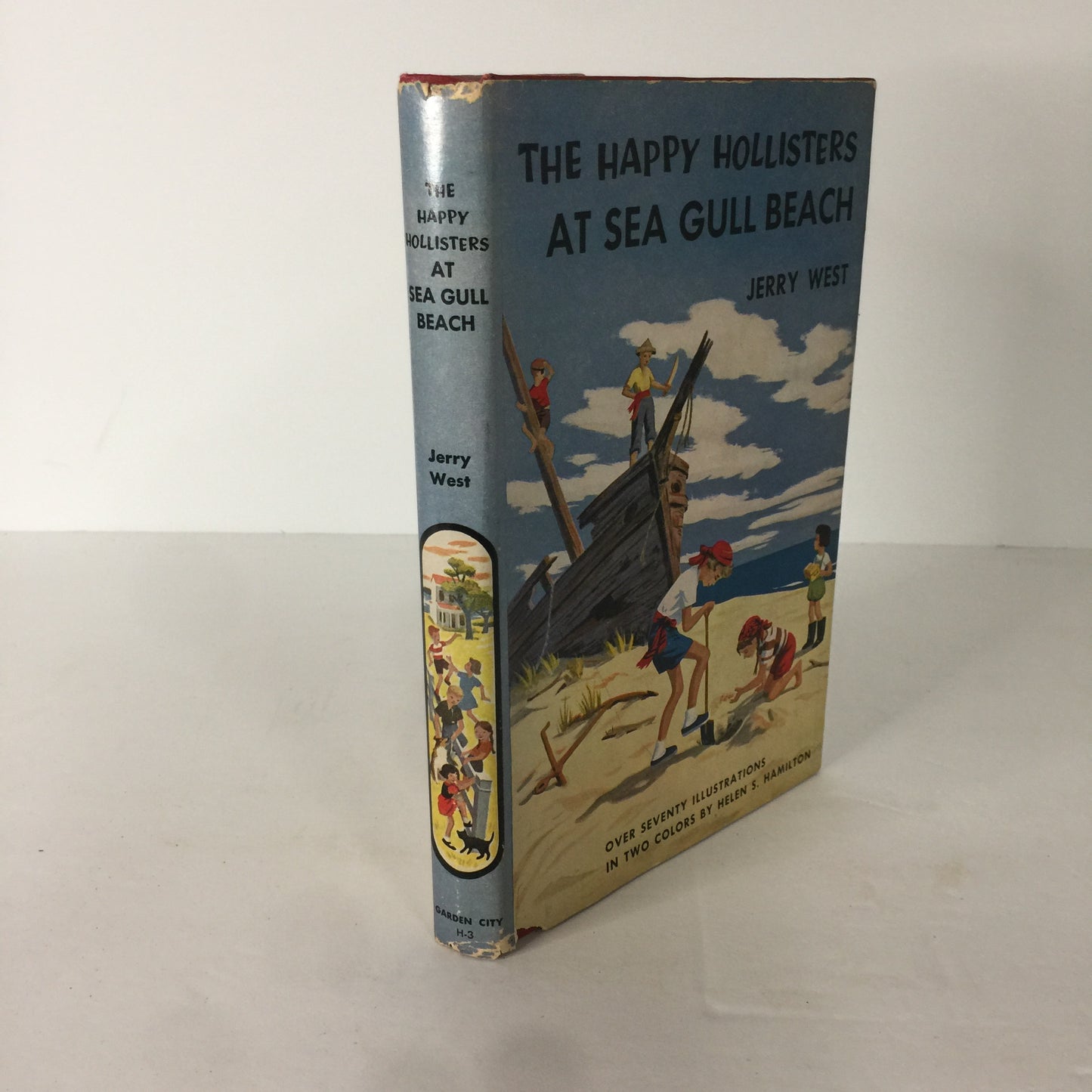 The Happy Hollisters at Sea Gull Beach - Jerry West - Early Reprint - 1953