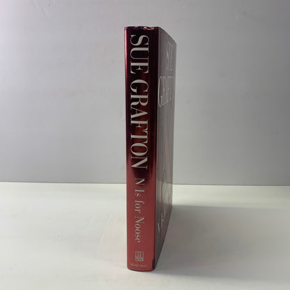 N is for Noose - Sue Grafton - Signed - 1998