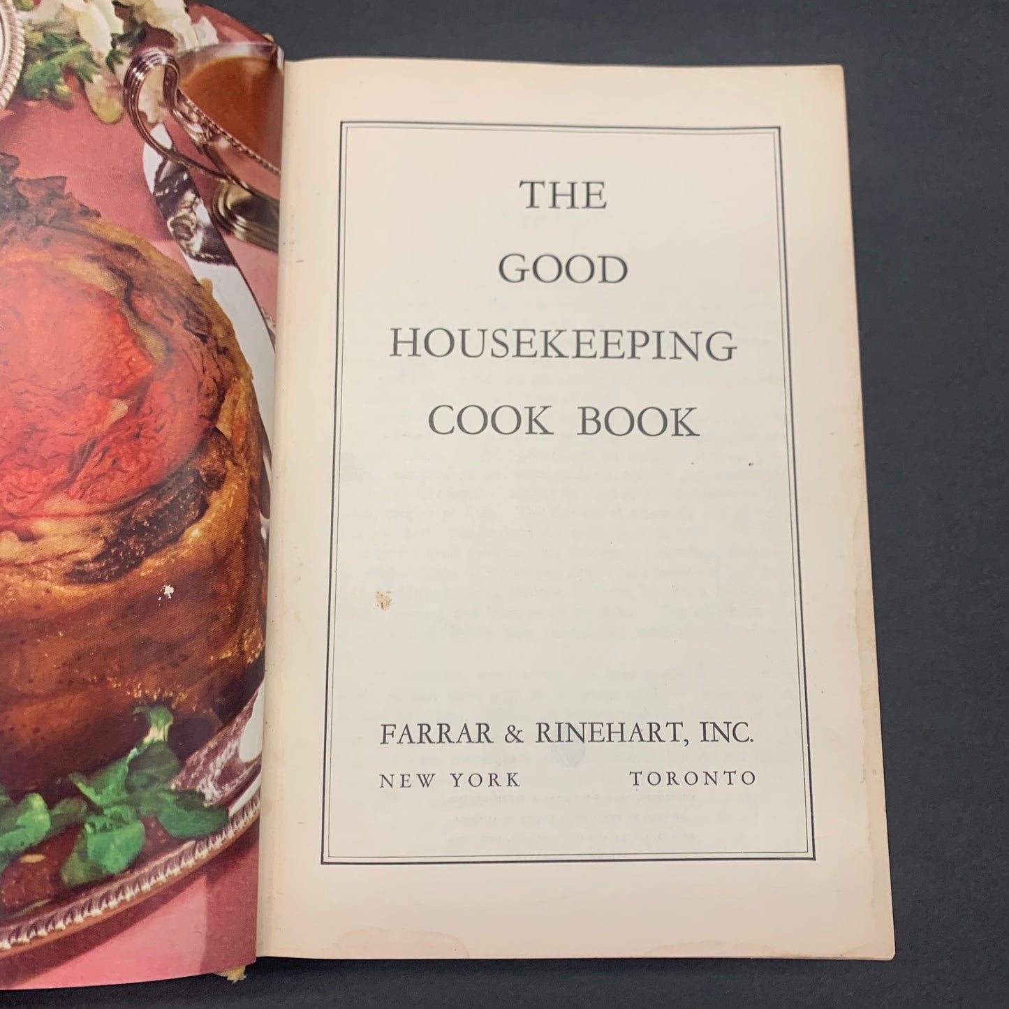 The Good Housekeeping Cook Book - Author Unknown - 1942