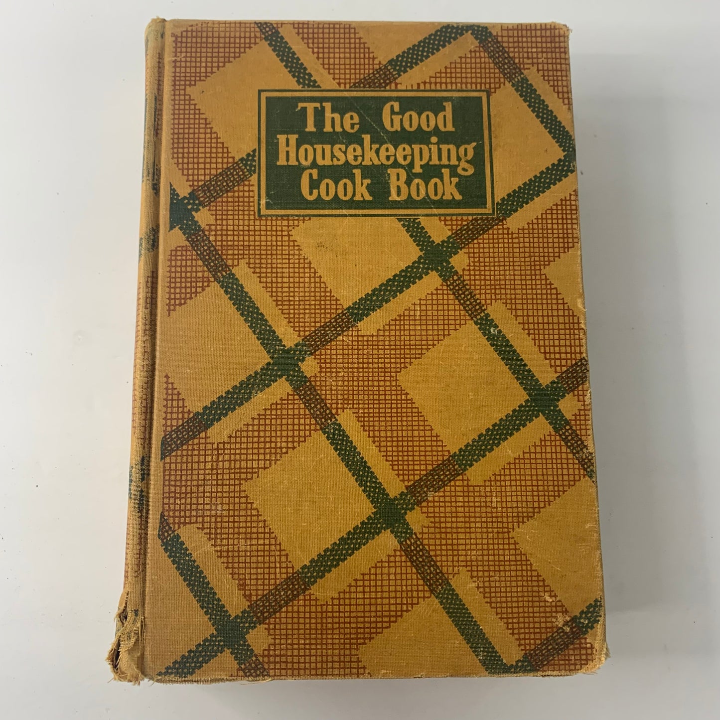 The Good Housekeeping Cook Book - Farrar & Rinehart Inc. - 1944