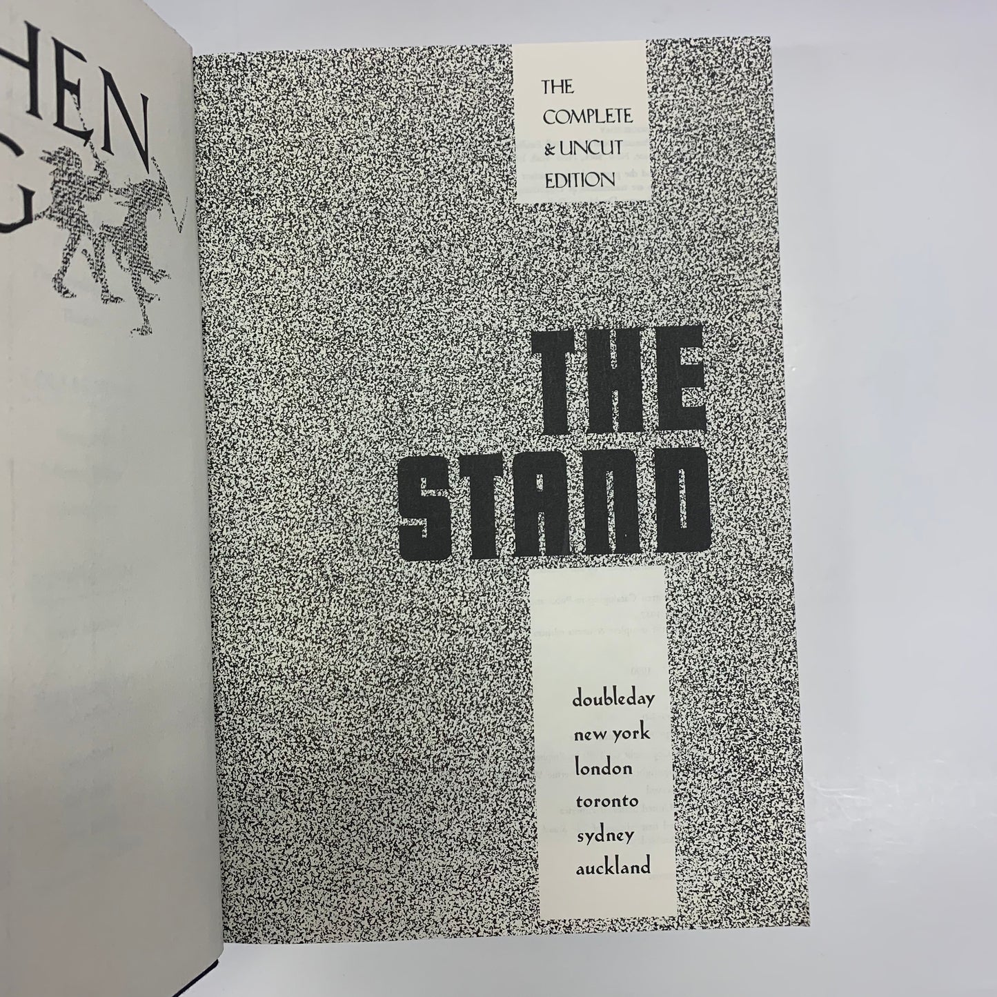 The Stand - Stephen King - First Trade Edition - 1990