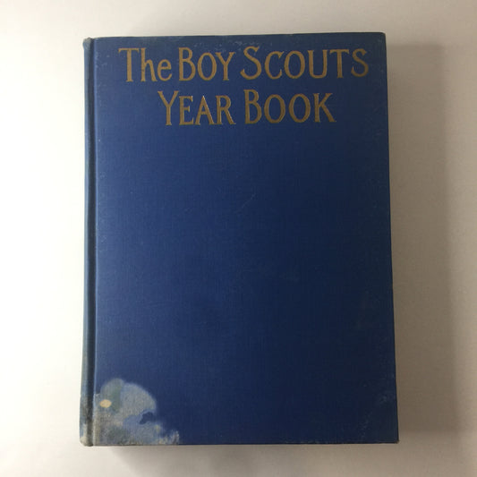 The Boy Scouts Year Book - Franklin K. Mathiews - 1932