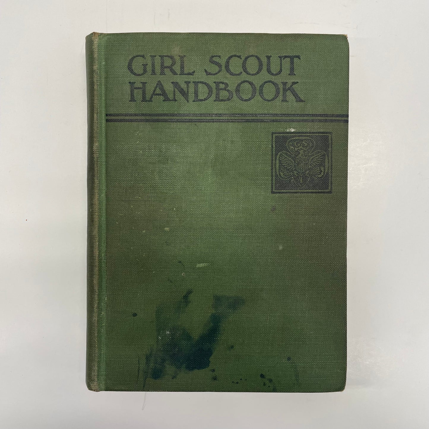 Girl Scout Handbook - Girl Scouts, Inc. - First Thus - 1933