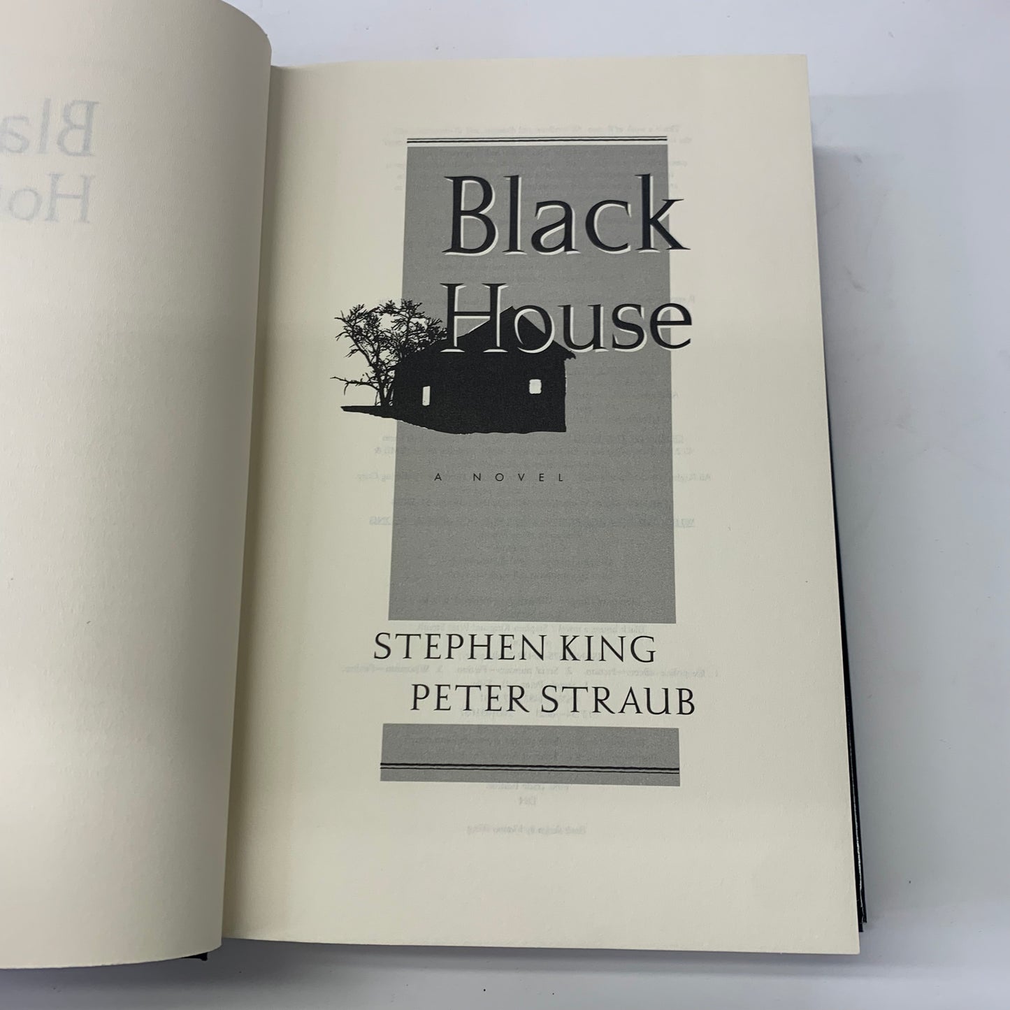 Black House - Stephen King and Peter Straub - 1st Edition - 2001