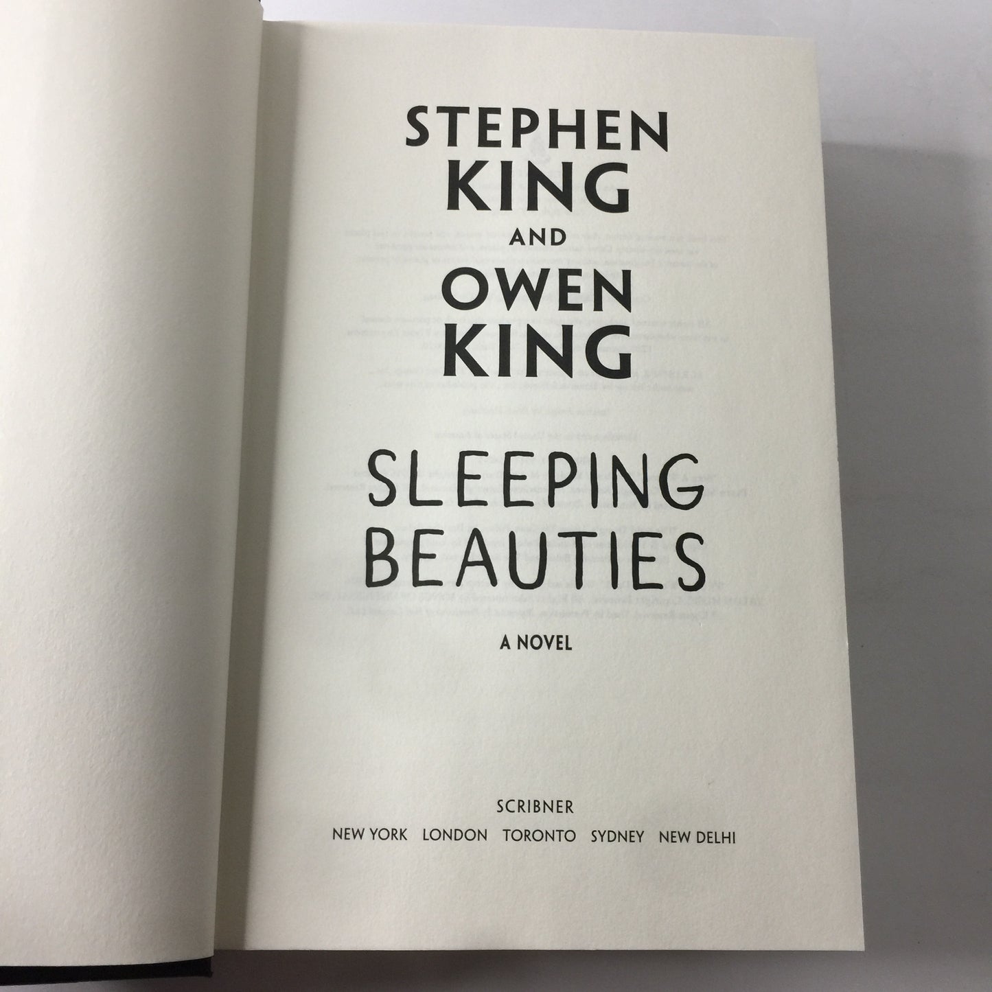 Sleeping Beauties - Stephen King and Owen King - 1st Edition - 2017